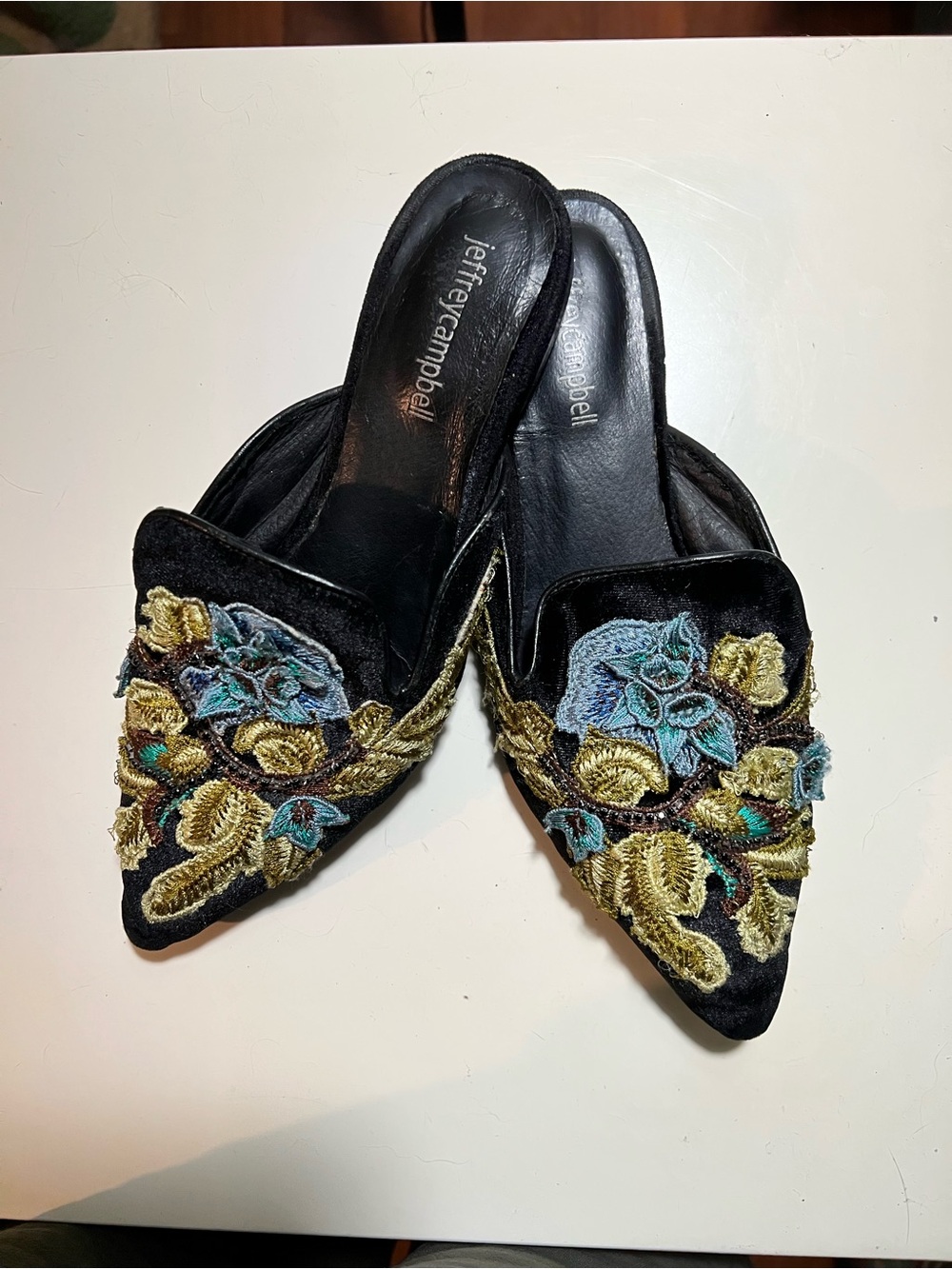 Jeffery Campbell sz 8 Claes mules in black velvet with floral embroidery.